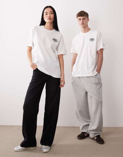adidas Originals – T-Shirt in Weiß mit Logo auf der Brust, 2 von 4