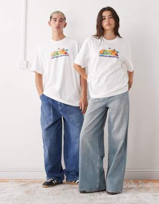 adidas Originals - T-Shirt in Weiß mit Obstgrafik