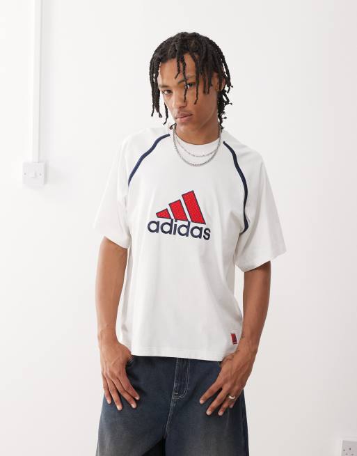 adidas Originals – T-Shirt in Weiß mit rotem Aufnäher-Print, 4 von 4