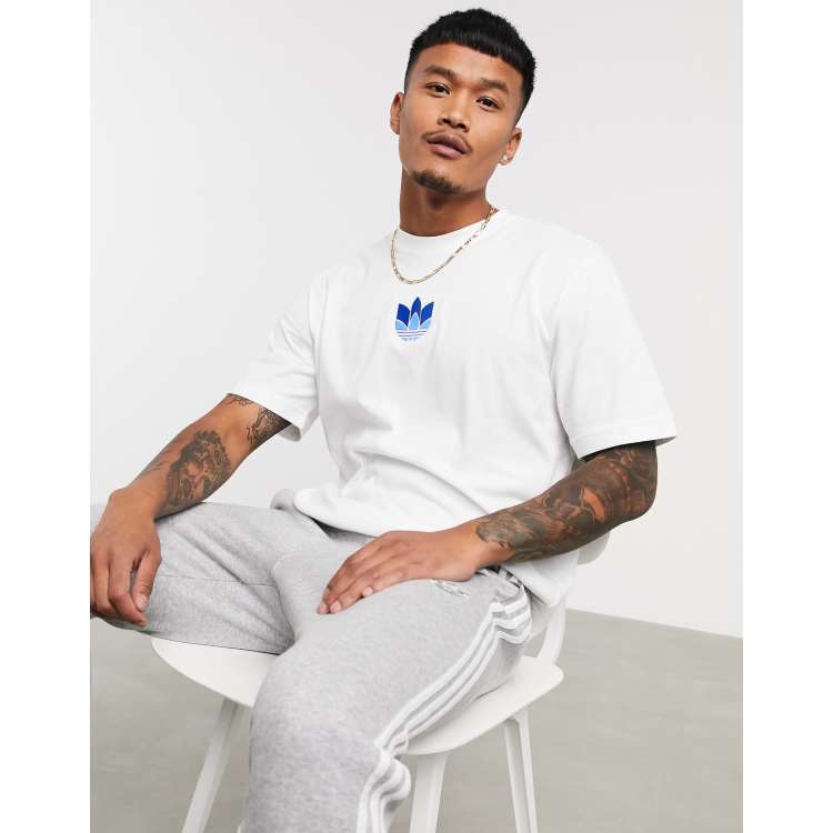 Adidas floating trefoil store tee