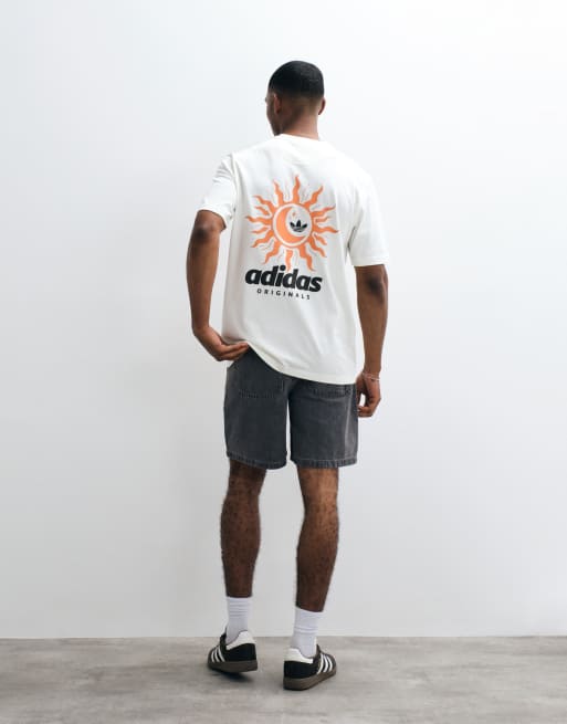 adidas Originals – T-Shirt in Wollweiß mit Sonnen-Rückenprint, 5 von 5
