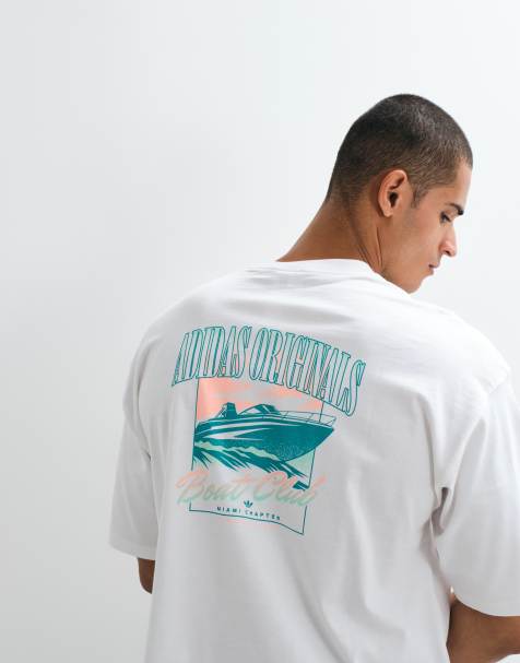 adidas Originals t-shirt med vykortsgrafik och ryggtryck i vitt - view 1