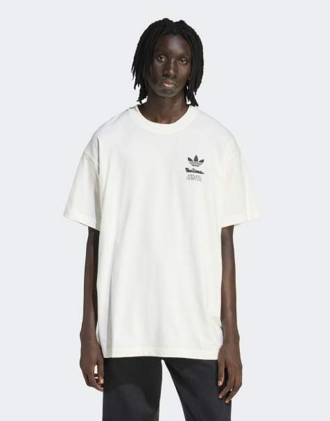 adidas Originals - T-shirt met grafische Japanse manga race-print in gebroken wit - view 1