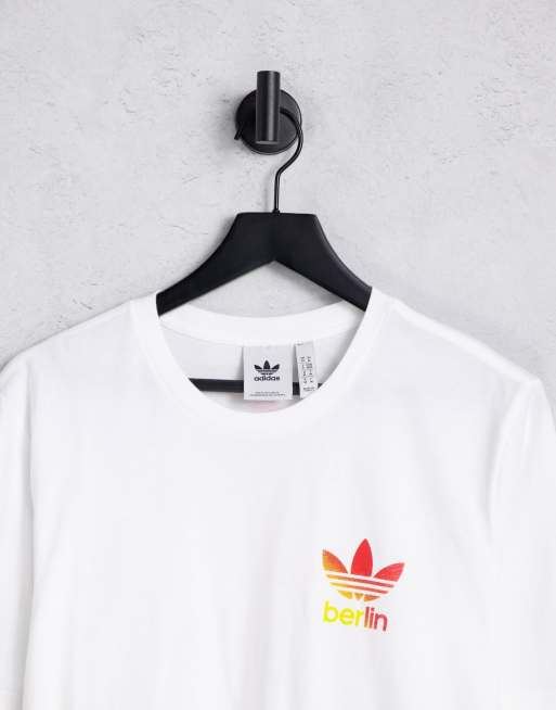 Adidas t store shirt weiß