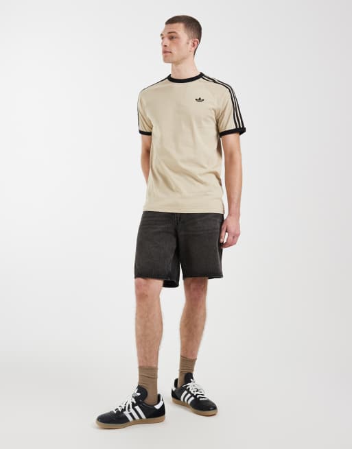 adidas Originals – T-Shirt mit drei Streifen in Khaki, 2 von 5