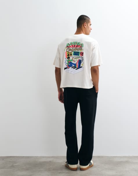 adidas Originals T-Shirt mit Grafik-Backprint in Weiß - view 1