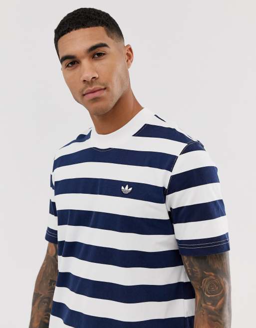 Tee shirt adidas rayé best sale