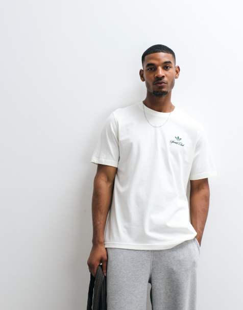 adidas Originals – T-shirt w kolorze złamanej bieli z nadrukiem Sports Club na plecach - view 1