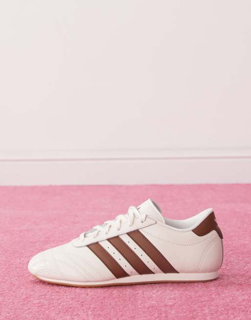 スニーカー adidas Taekwondo Race Off White Brown adidas Originals Taekwondo lace sneakers in off white and