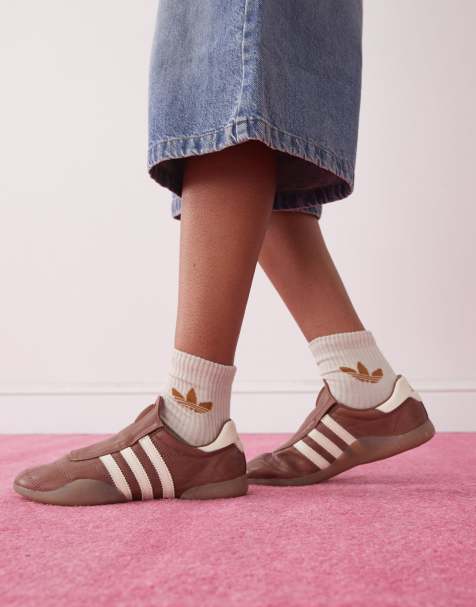 adidas Originals - Taekwondo Mei - Brune sneakers med cremehvide detaljer - view 1
