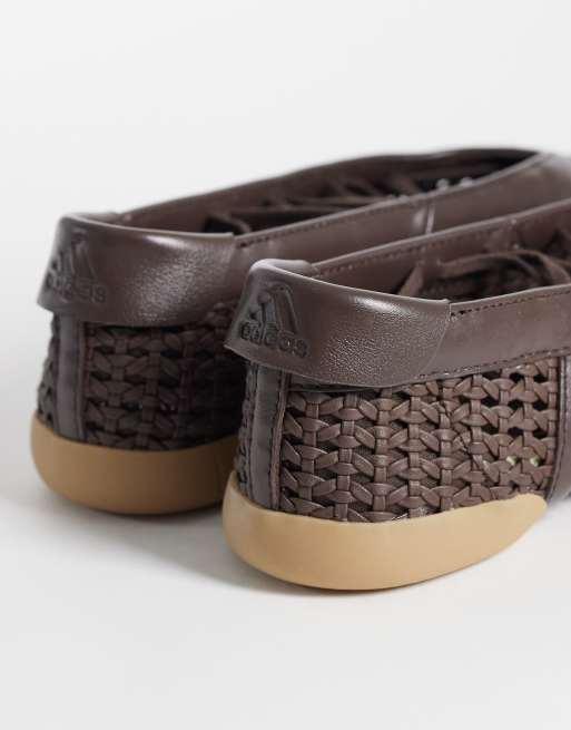 adidas Originals – Taekwondo Mei – Gewebte Ballerinas in Braun, 4 von 5