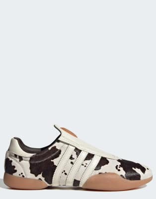  Taekwondo mei trainers in cow print