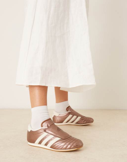 adidas Originals Taekwondo sneakers in bronze, 3 of 5