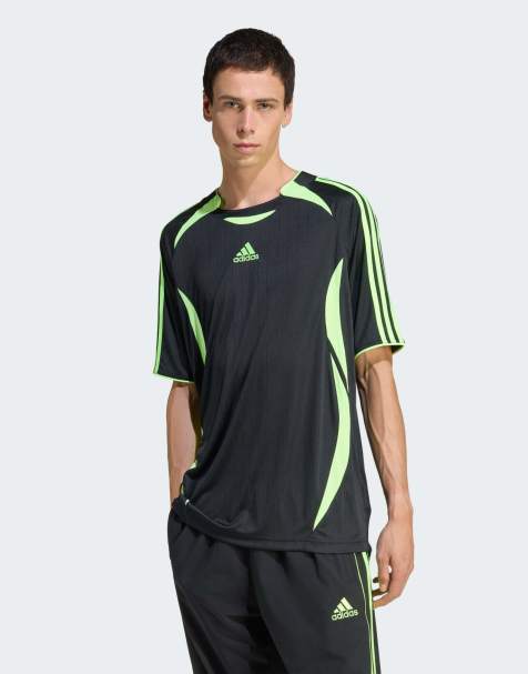 adidas Originals Teamgeist adicolor tee in black / signal green