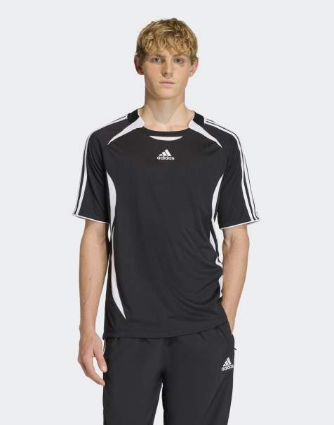 adidas Originals Teamgeist adicolor tee in black - view 1
