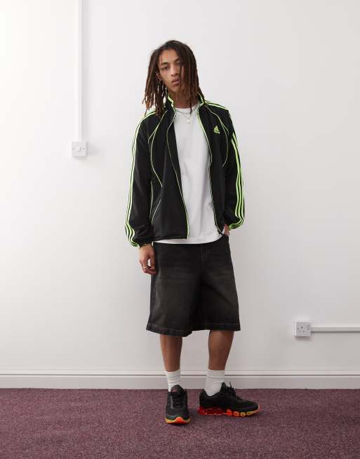 adidas Originals – Teamgeist – Langärmliges T-Shirt in Schwarz und Limettengrün, 2 von 4