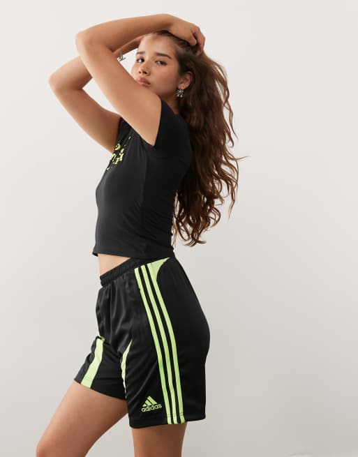 adidas Originals – Teamgeist – Shorts in Schwarz und Limette, 2 von 5