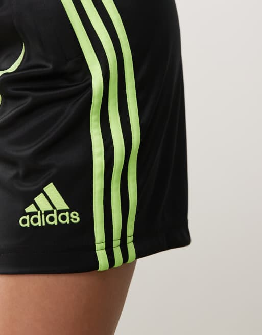 adidas Originals – Teamgeist – Shorts in Schwarz und Limette, 5 von 5
