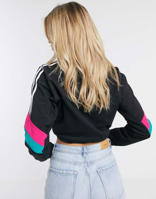 Originals tech trefoil 2025 cropped sweatshirt in black