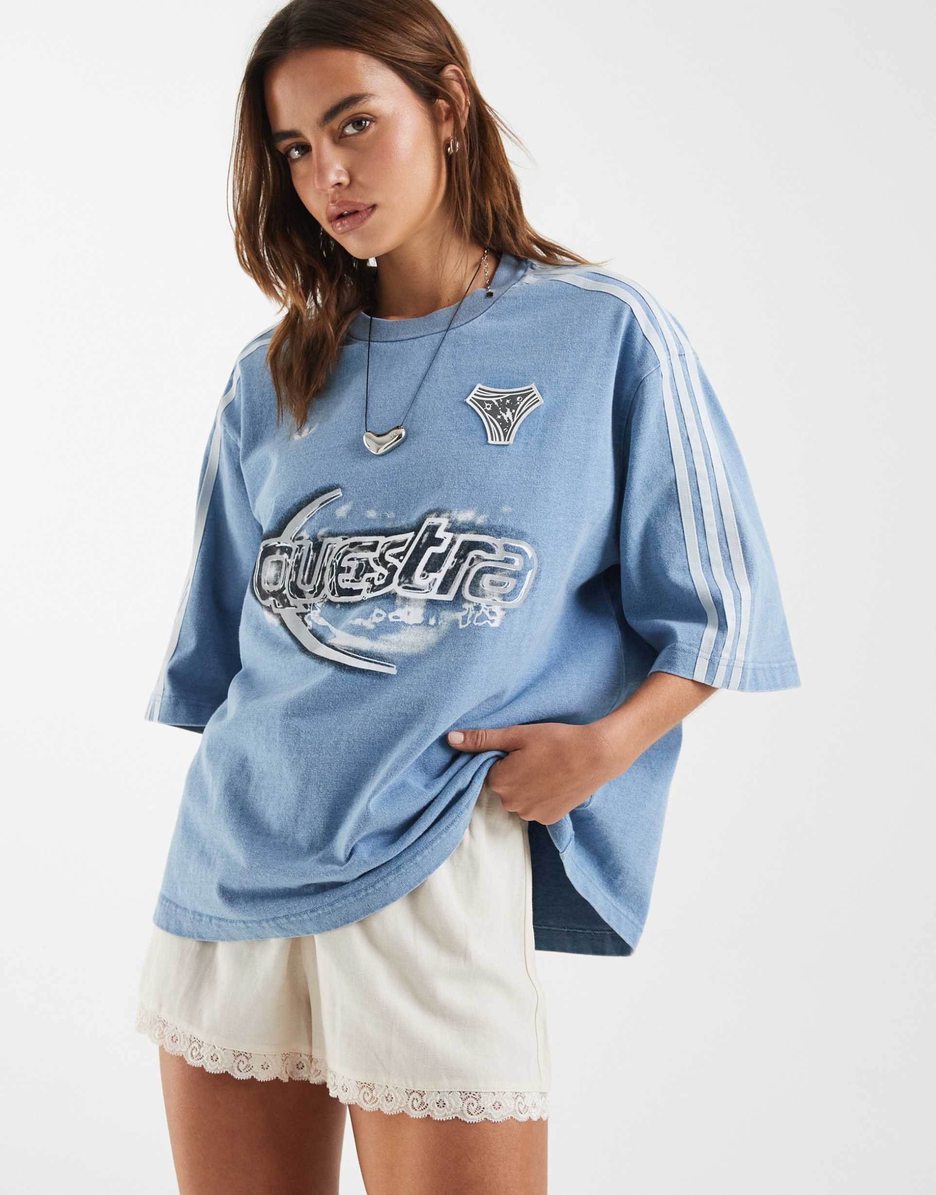 adidas originals tee in blue denim