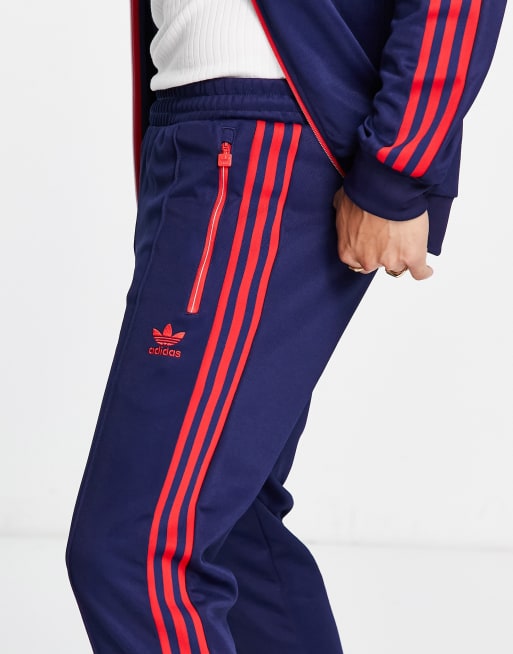 Adidas originals beckenbauer on sale joggers 3 stripes