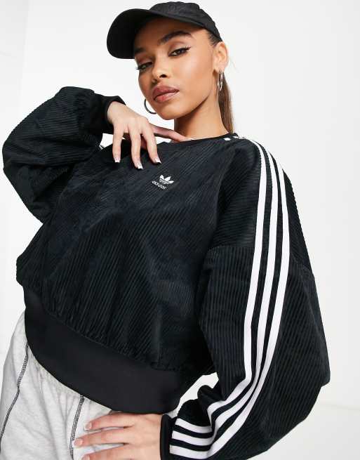 Raffinaderij Elektricien Plotselinge afdaling adidas Originals three stripe corduroy sweatshirt in black | ASOS