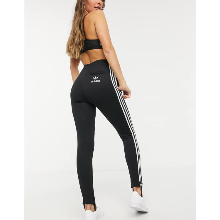 Adidas originals three stripe leggings best sale with vintage logo in black