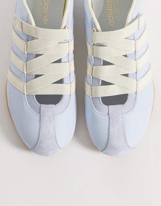 adidas Originals – Tokyo – Flache Mary-Jane-Schuhe in Hellblau und Weiß , 2 von 5