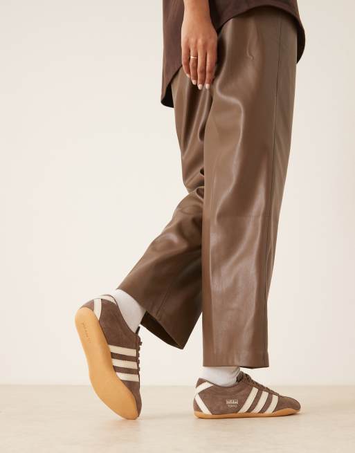 adidas Originals – Tokyo – Sneaker in Braun und Weiß , 3 von 5