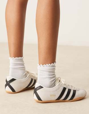 adidas Originals - Tokyo - Sneaker in Weiß und Schwarz