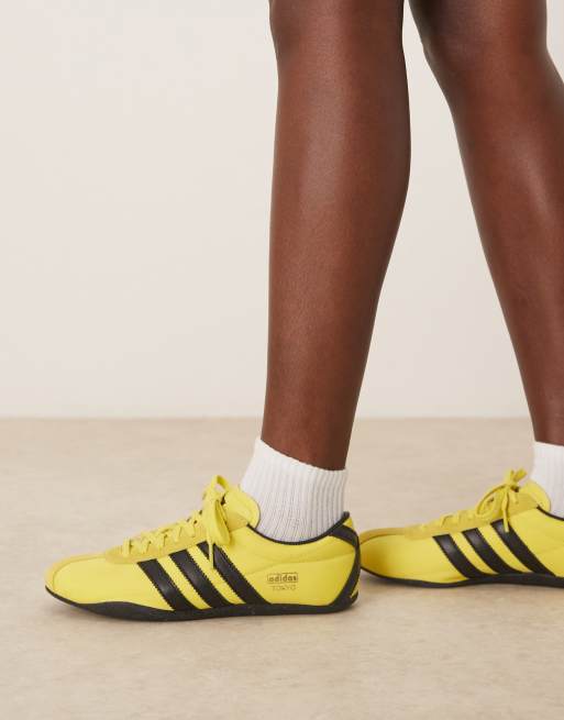 adidas イエロー ソックス ストライプ adidas サッカー、フットサル ストッキング（色：イエロー系