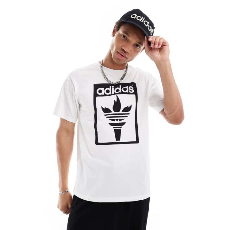 adidas Originals - Torch - T-shirt à imprimé graphique - Blanc | ASOS