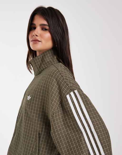 adidas Originals Tracktop mit Karomuster in Khaki, 4 von 4