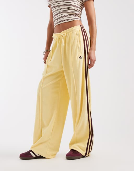 adidas Originals – Trainingshose aus Frottee in Gelb, 2 von 5