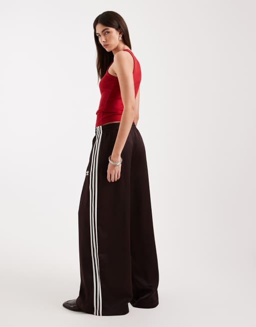 adidas Originals – Trainingshose aus Satin in Braun mit weitem Bein, 4 von 5