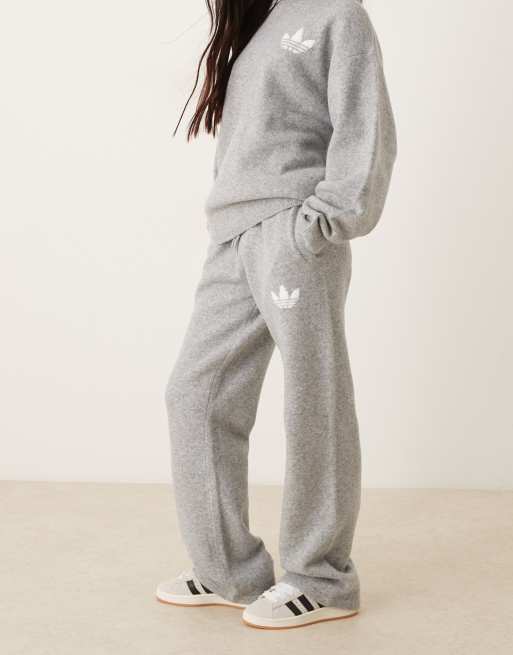 adidas Originals – Trainingshose aus Strickstoff in Grau mit weitem Bein, 5 von 5