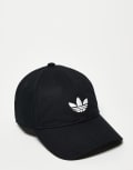 [adidas Originals] adidas Originals trefoil baseball cap in black One Size black