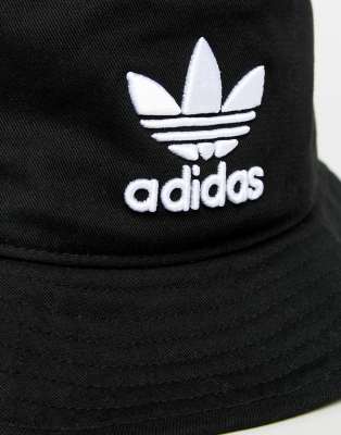 adidas originals trefoil bucket hat in black bk7345