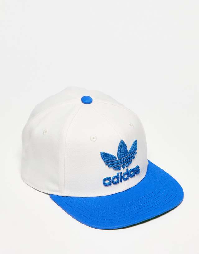 adidas Originals trefoil chain snapback in white and blue