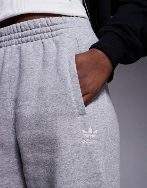 adidas Originals – Trefoil Essential – Jogginghose in Grau mit Dreiblatt-Logo, 2 von 5