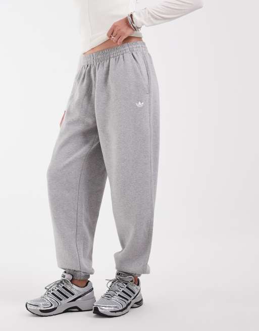 adidas Originals – Trefoil Essential – Jogginghose in Grau mit Dreiblatt-Logo, 2 von 5