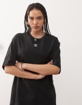 [adidas Originals] adidas Originals Trefoil Essentials boyfriend t-shirt in black XS BLACK