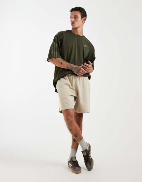 adidas Originals - Trefoil Essentials - Fleece short in kaki - view 1