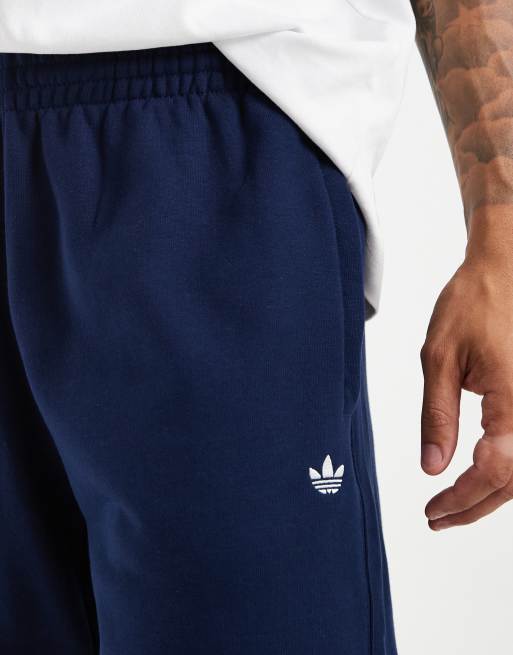 adidas Originals – Trefoil Essentials – Fleece-Shorts in Night Indigo, 4 von 5
