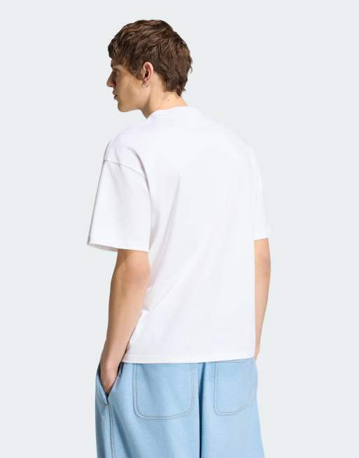 adidas Originals – Trefoil Essentials – Locker geschnittenes T-Shirt in Weiß, 3 von 4