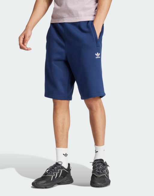 adidas Originals – Trefoil Essentials – Shorts in Blau