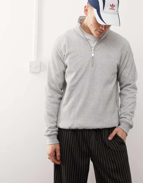 adidas Originals – Trefoil Essentials – Sweatshirt in Grau mit Waffelstruktur und kurzem Reißverschluss - view 1