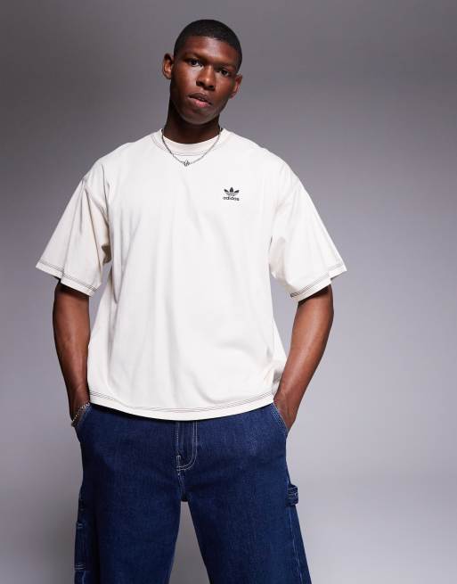 adidas Originals - Trefoil Essentials - T-shirt crema con cuciture a contrasto