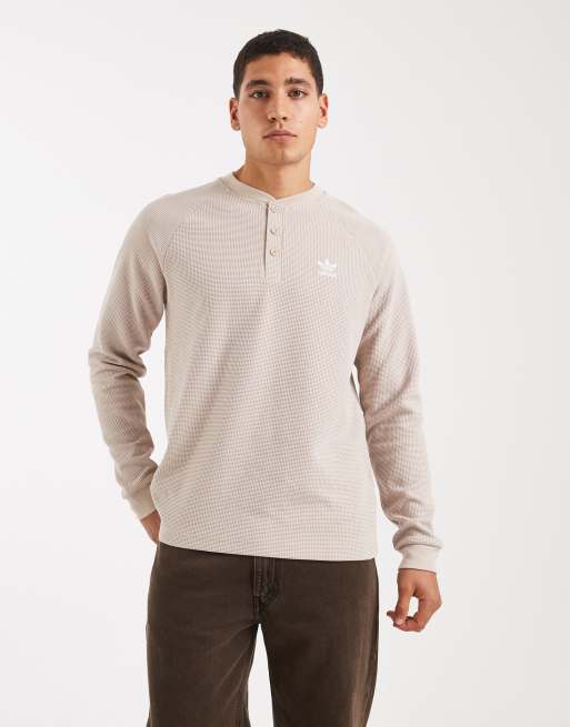 adidas Originals – Trefoil Essentials – T-Shirt in Stein-Khaki