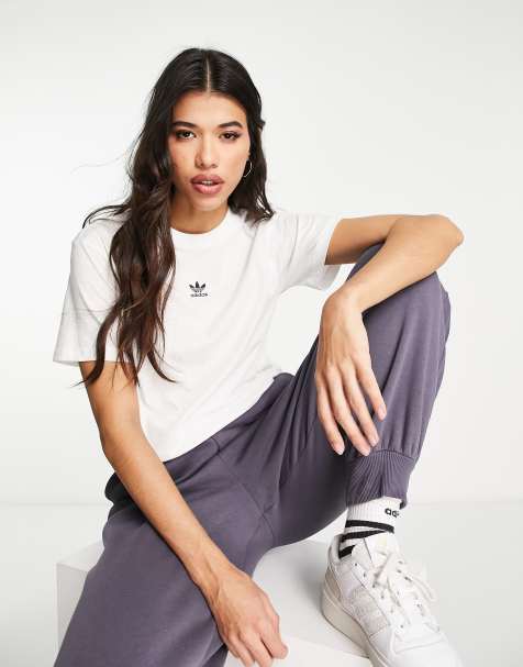 adidas Originals – Trefoil Essentials – Vit t-shirt med treklöverlogga - view 1